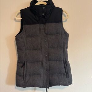 Eddie Bauer Puffer Vest Removable Fur Trimmed Hood Size Small